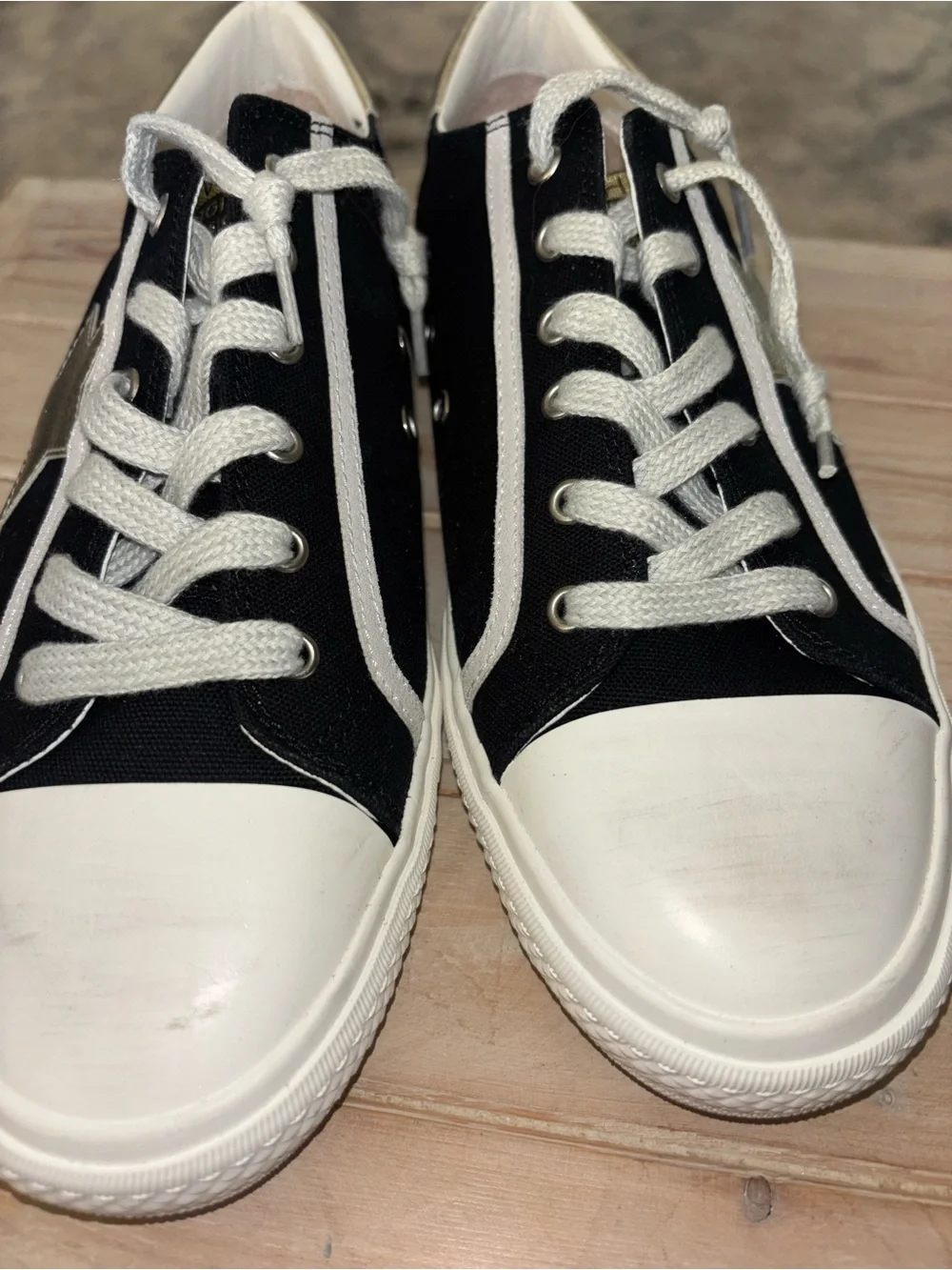 Vintage Havana Alive sneakers Size 11